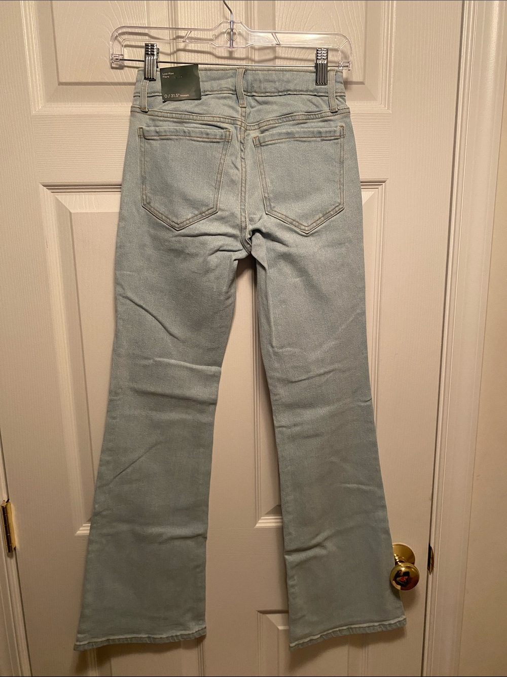 wild fable Light Wash Low Rise Button-Fly Flare Jeans…size 0 - Picture 2 of 6
